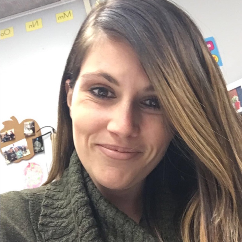 Meet your Posher, Kayla